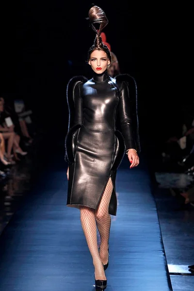 Look 9